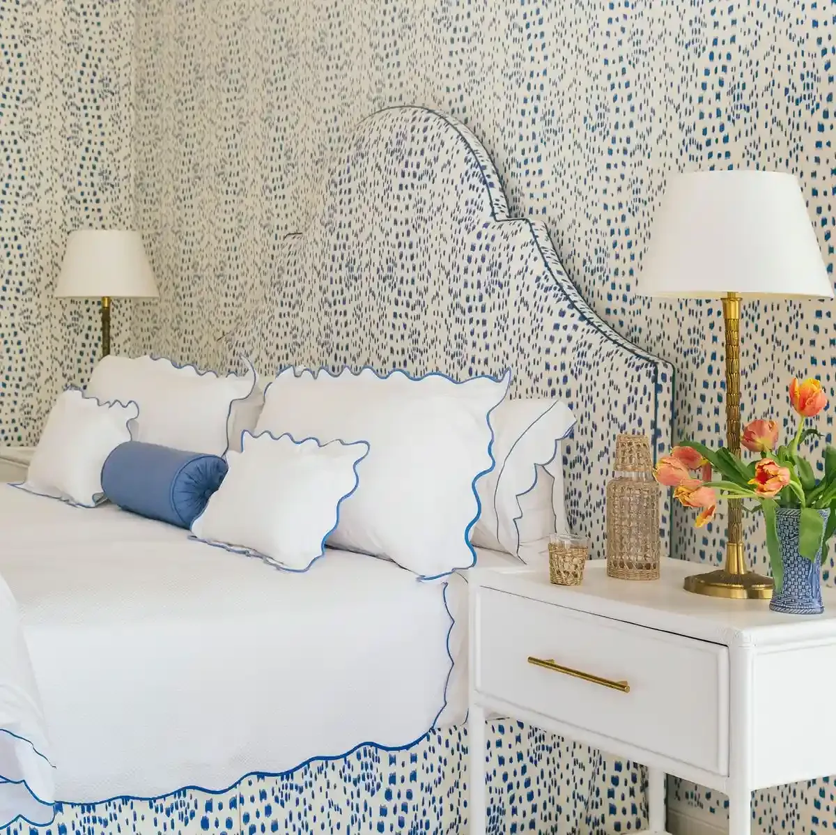 Wallpaper installation service in Glendale, Arizona